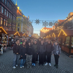 Uczniowie na rynku wrocławskim