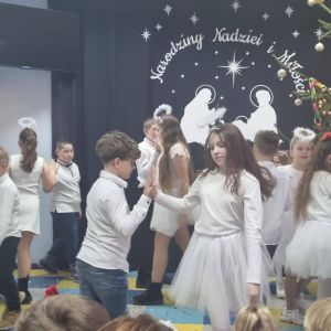 Taniec uczniów ,,Mam tę moc"