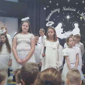 Wiersze świąteczne prezentowane przez uczniów