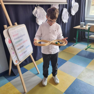 Pokaz ćwiczeń usprawniających pracę mózgu, w tym koncentrację, pamięć i uwaga 