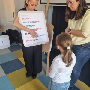 Pokaz ćwiczeń usprawniających pracę mózgu, w tym koncentrację, pamięć i uwaga 