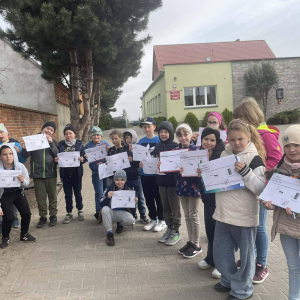 Klasa II realizuje zadania za zewnątrz