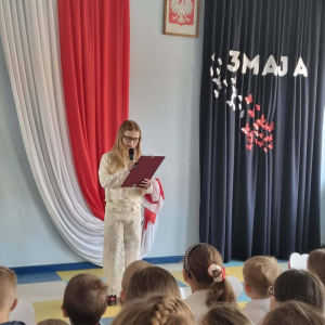 Występ uczniów klasy VI i VIII